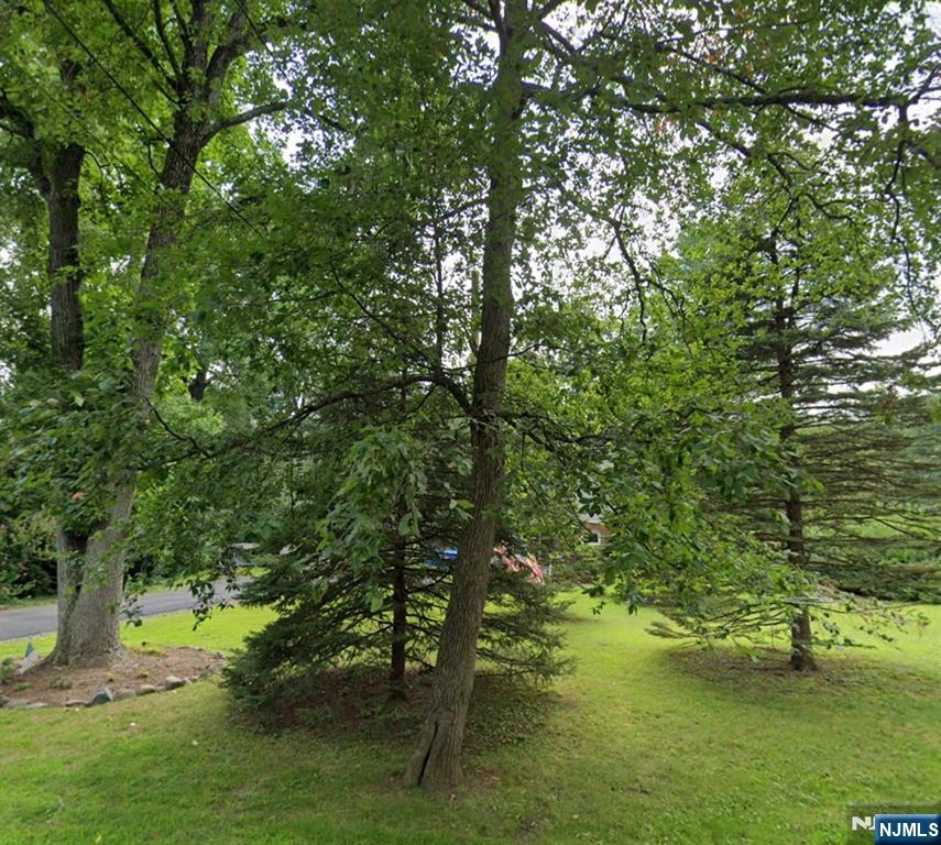 Homes for sale in Wayne, NJ | 190 Park Ln, Wayne, NJ 07470 | MLS# 25032005