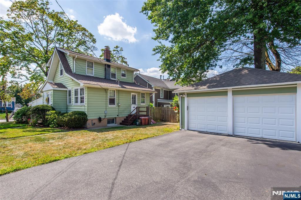 Homes for sale in Verona, NJ | 2 Otsego Rd, Verona, NJ 07044 | MLS# 25032082