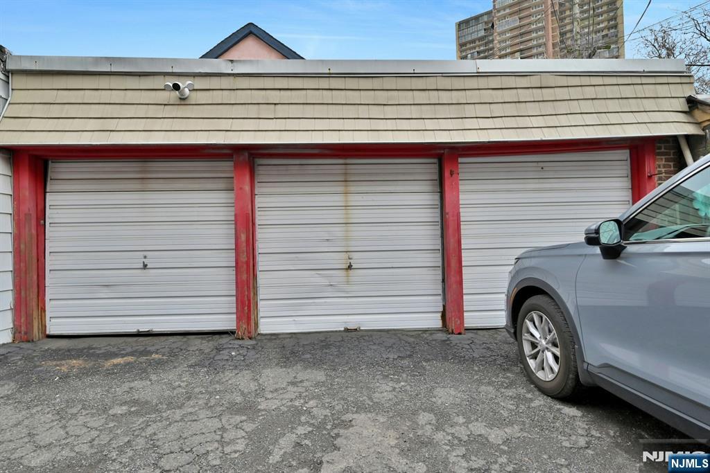 Homes for sale in West New York, NJ | 6034 Park Ave, West New York, NJ 07093 | MLS# 25032122