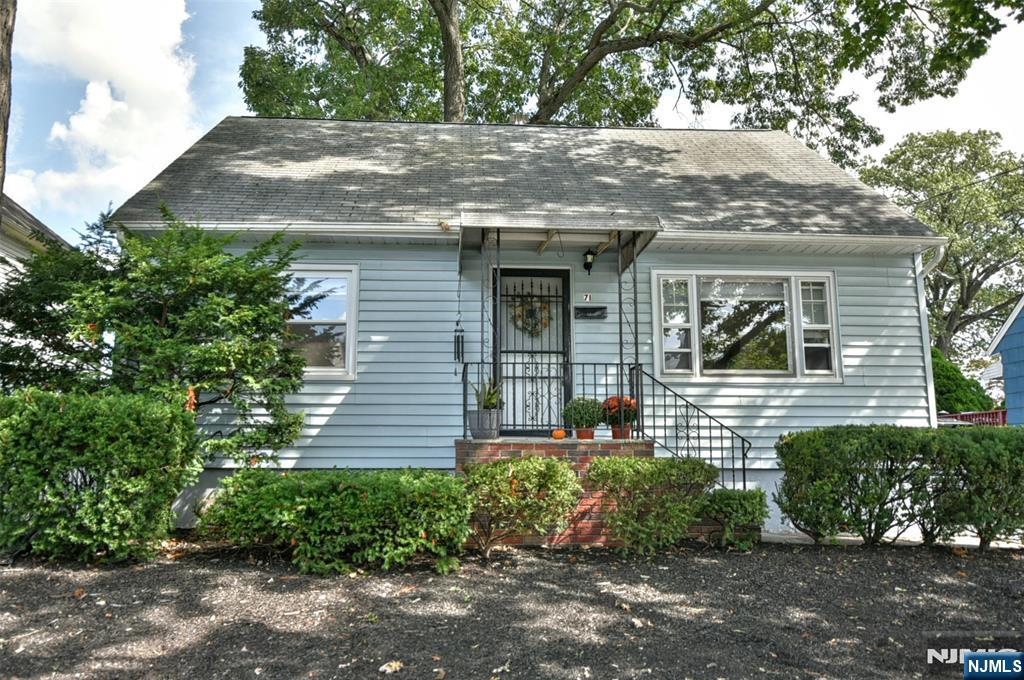 Homes for sale in Hawthorne, NJ | 71 9th Ave, Hawthorne, NJ 07506 | MLS# 25032143