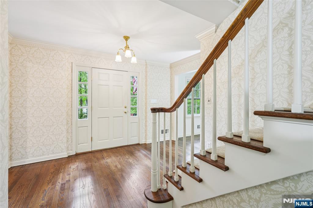 Homes for sale in Tenafly, NJ | 22 Old Smith, Tenafly, NJ 07670 | MLS# 25032246