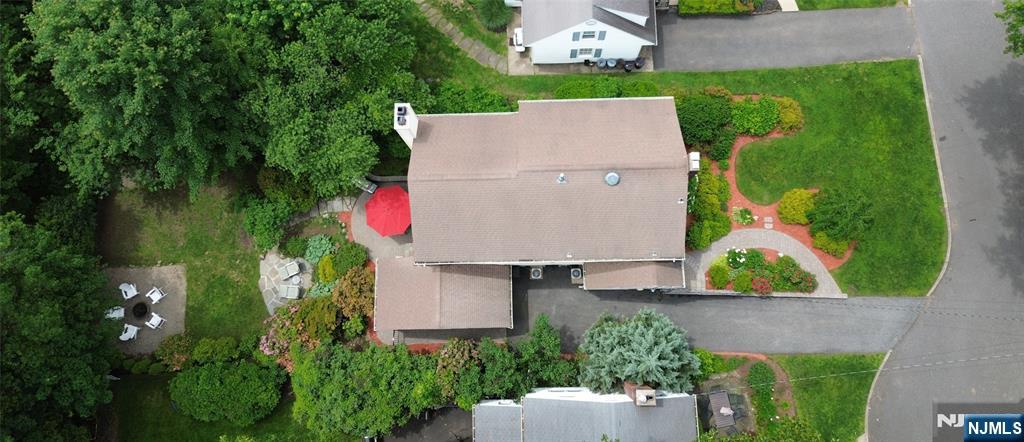 Homes for sale in Glen Rock, NJ | 16 Highwood Ter, Glen Rock, NJ 07452 | MLS# 25032302