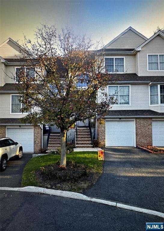 RIDGEFIELD Properties