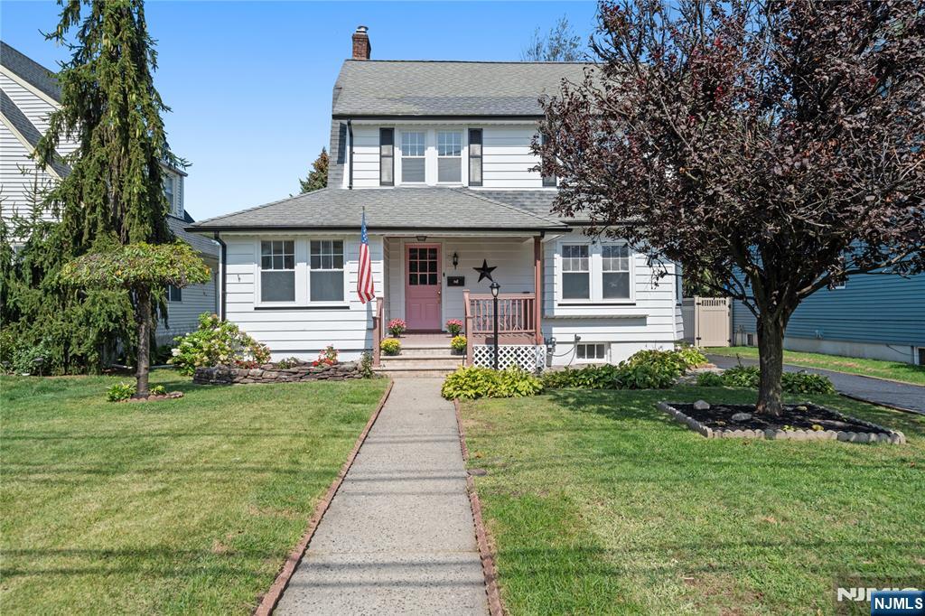 $799,900 Colonial