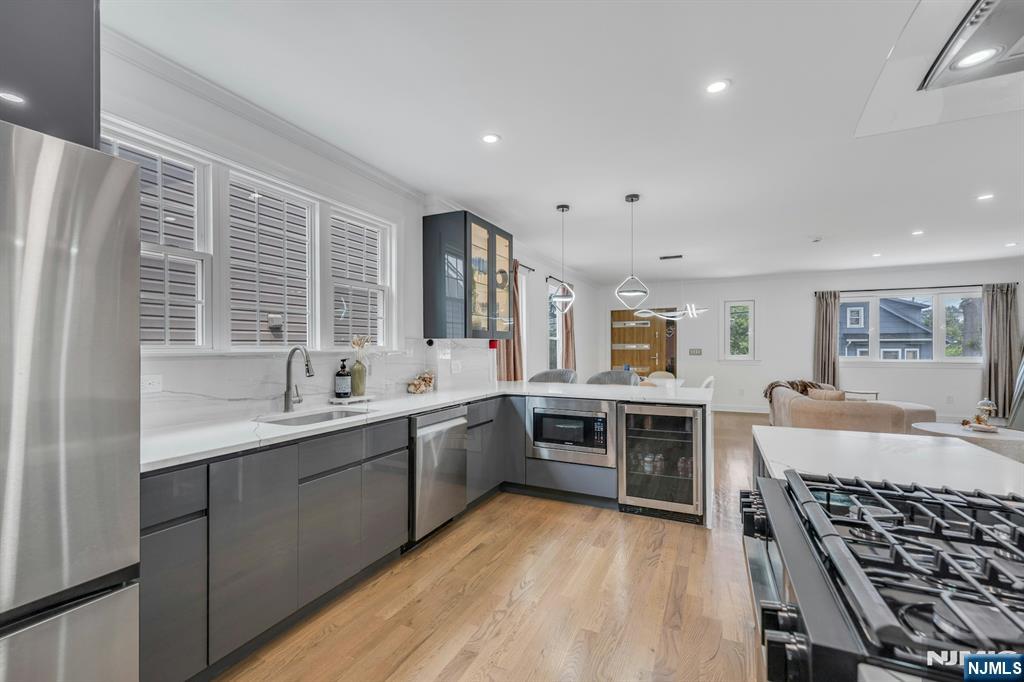 Homes for sale in Lyndhurst, NJ | 416 Kingsland Ave, Lyndhurst, NJ 07071 | MLS# 25032439