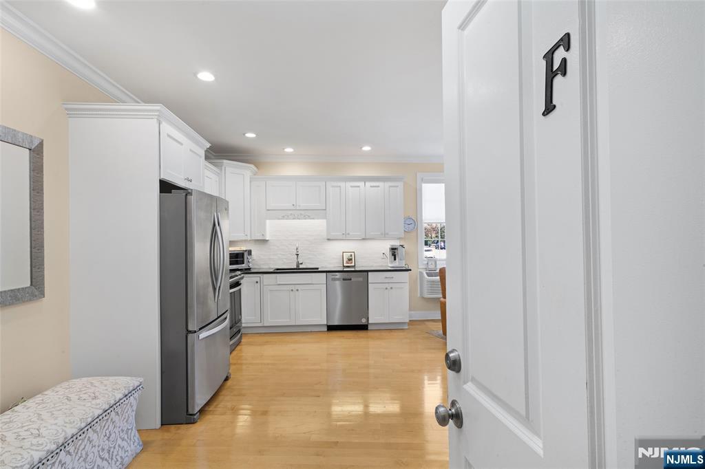 Homes for sale in Caldwell, NJ | 27 Central Ave #F, Caldwell, NJ 07006 | MLS# 25032443