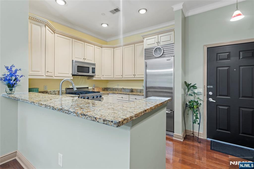 Homes for sale in Jersey City, NJ | 7400 River Rd #120, Jersey City, NJ 07047 | MLS# 25032481