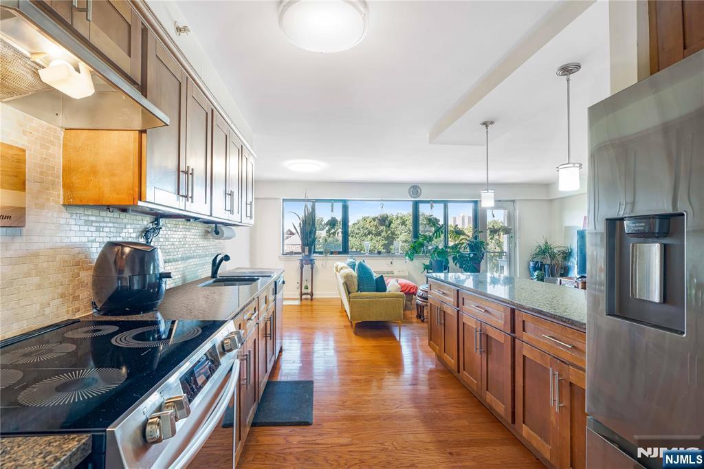 Homes for sale in East Orange, NJ | 60 Parkway Dr #6G, East Orange, NJ 07017 | MLS# 25032503