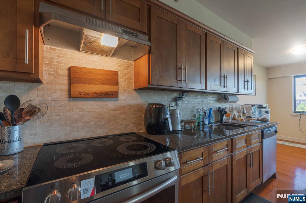 Homes for sale in East Orange, NJ | 60 Parkway Dr #6G, East Orange, NJ 07017 | MLS# 25032503