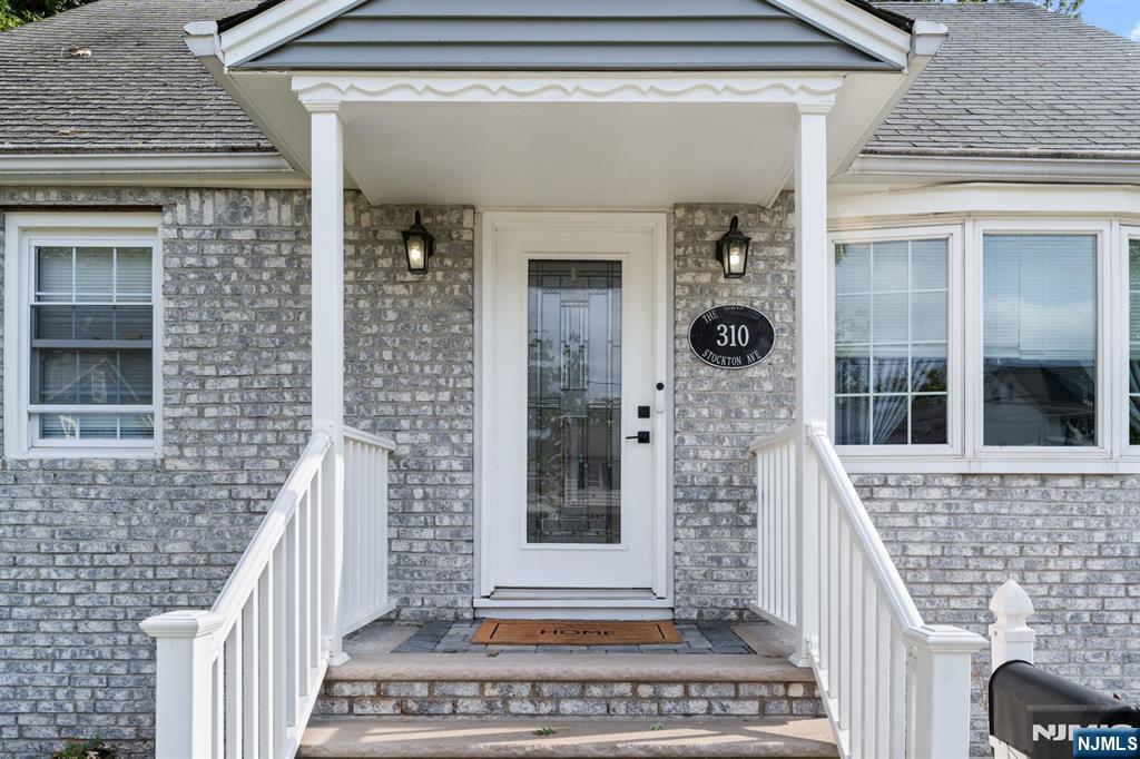 Homes for sale in Roselle, NJ | 310 Stockton Ave, Roselle, NJ 07203 | MLS# 25032533