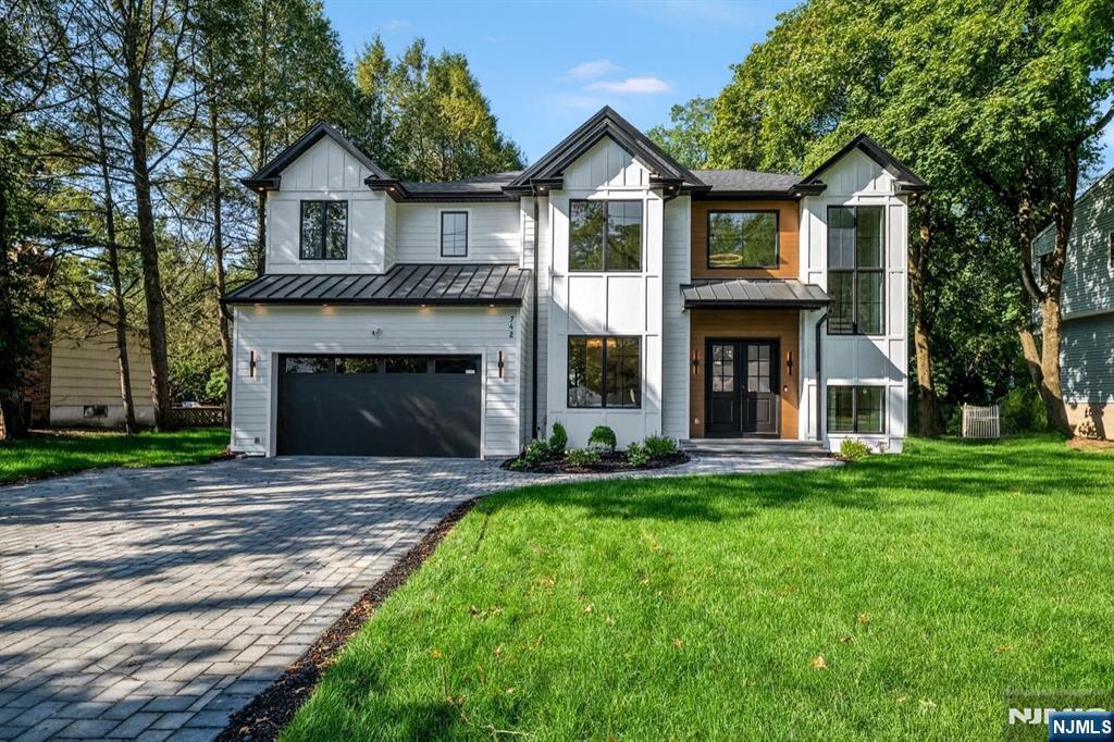 Homes for sale in Glen Rock, NJ | 742 Prospect St, Glen Rock, NJ 07452 | MLS# 25032568