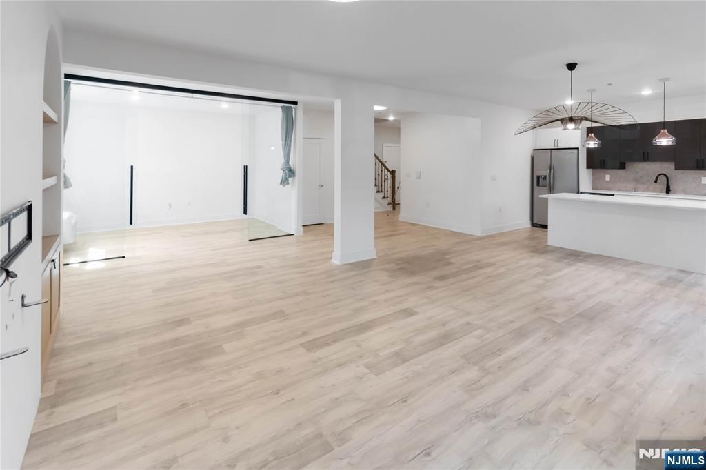 Homes for sale in Fort Lee, NJ | 17 Cumbermeade Rd #102, Fort Lee, NJ 07024 | MLS# 25032569