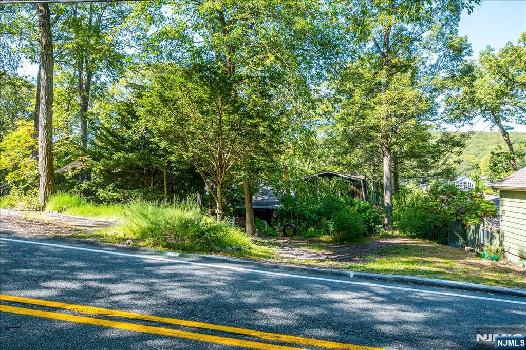 Homes for sale in West Milford, NJ | 177 Otterhole Rd, West Milford, NJ 07480 | MLS# 25032666