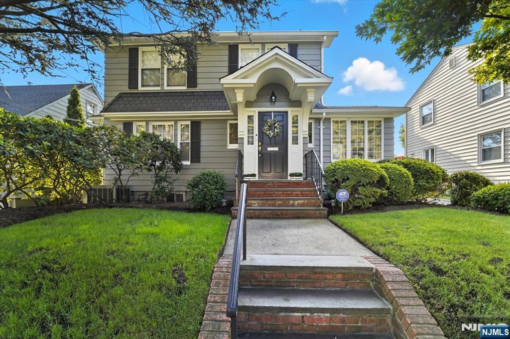 $599,900 Colonial