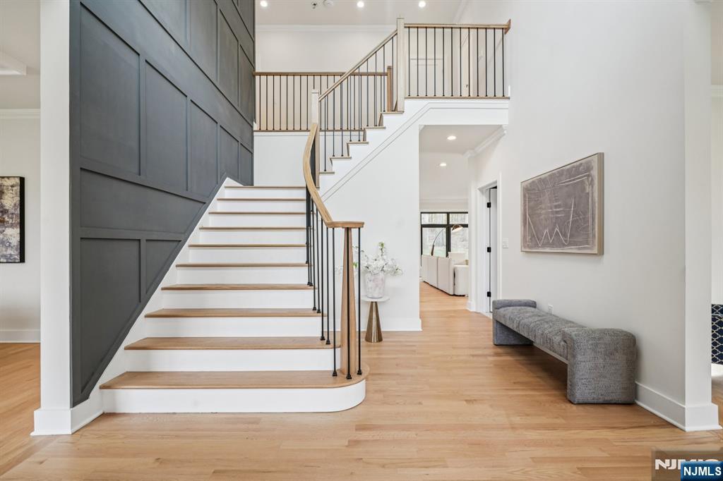 Homes for sale in Livingston, NJ | 5 Foxcroft Dr, Livingston, NJ 07039 | MLS# 25032756