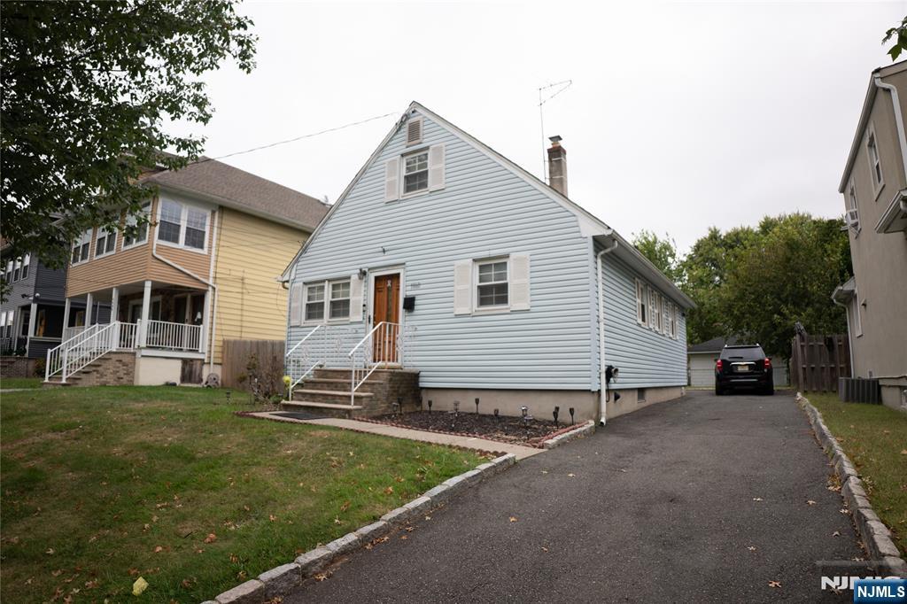 Homes for sale in Rahway, NJ | 1860 Paterson St, Rahway, NJ 07065 | MLS# 25032806