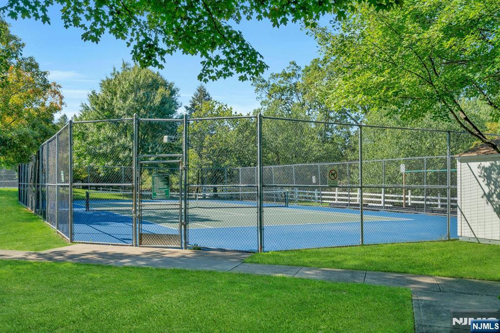 Homes for sale in Mahwah, NJ | 2170 Kent Ct, Mahwah, NJ 07430 | MLS# 25032831