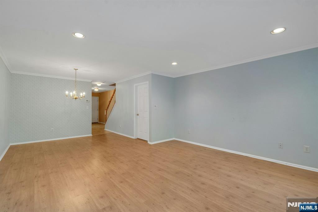 Homes for sale in Mahwah, NJ | 2170 Kent Ct, Mahwah, NJ 07430 | MLS# 25032831