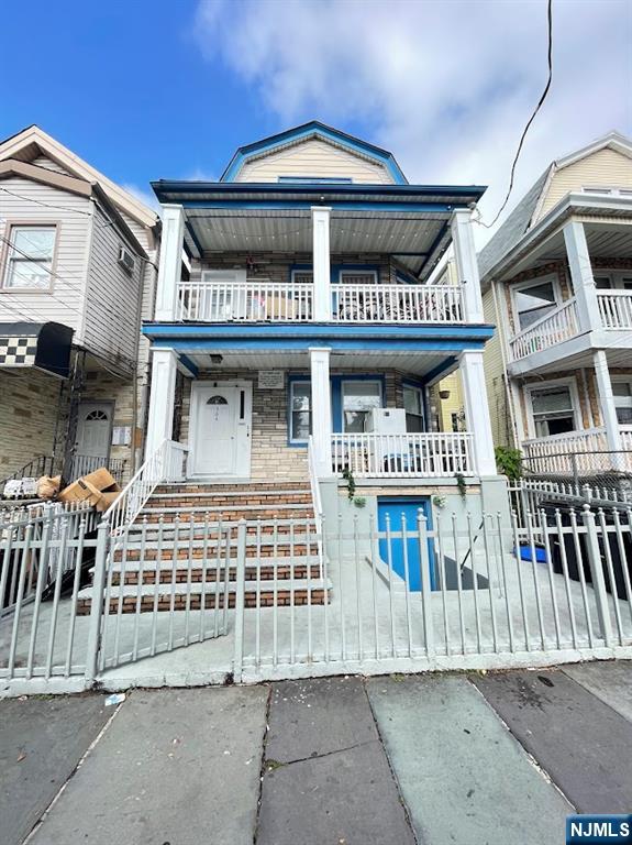 Homes for sale in Newark, NJ | 564 Broadway, Newark, NJ 07104 | MLS# 25032853