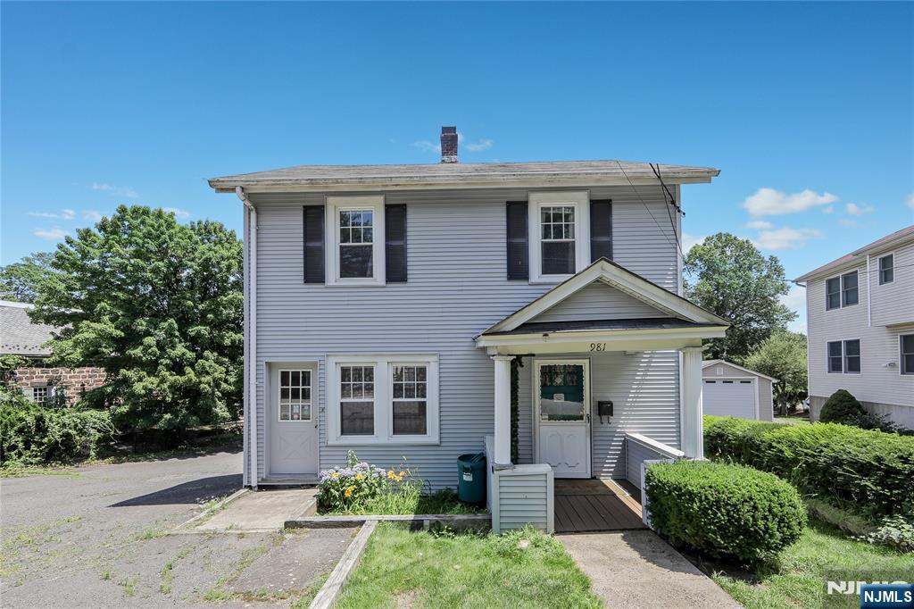 Homes for sale in Clifton, NJ | 981 Valley Rd, Clifton, NJ 07013 | MLS# 25032856