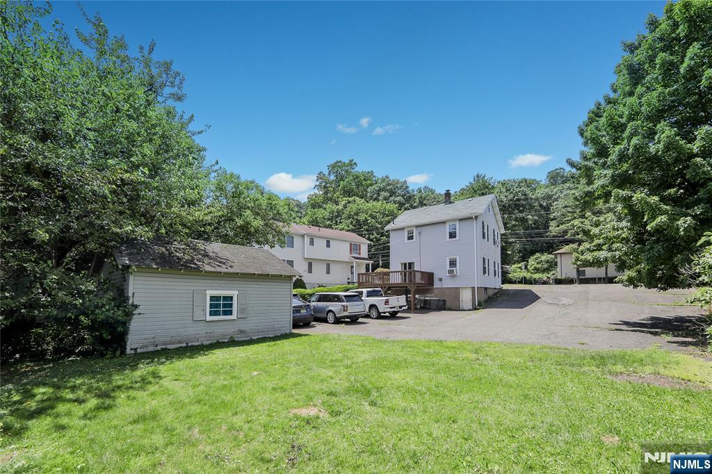 Homes for sale in Clifton, NJ | 981 Valley Rd, Clifton, NJ 07013 | MLS# 25032856