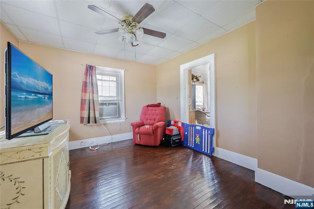 Homes for sale in Clifton, NJ | 981 Valley Rd, Clifton, NJ 07013 | MLS# 25032856