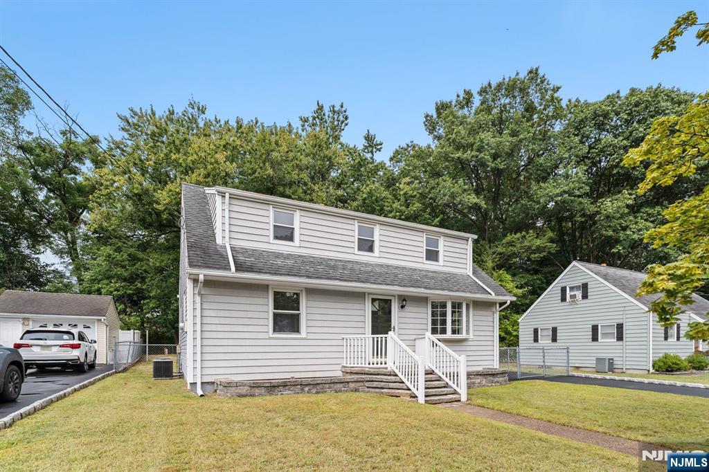 Homes for sale in Bloomfield, NJ | 18 Farmingdale Ave, Bloomfield, NJ 07003 | MLS# 25032870