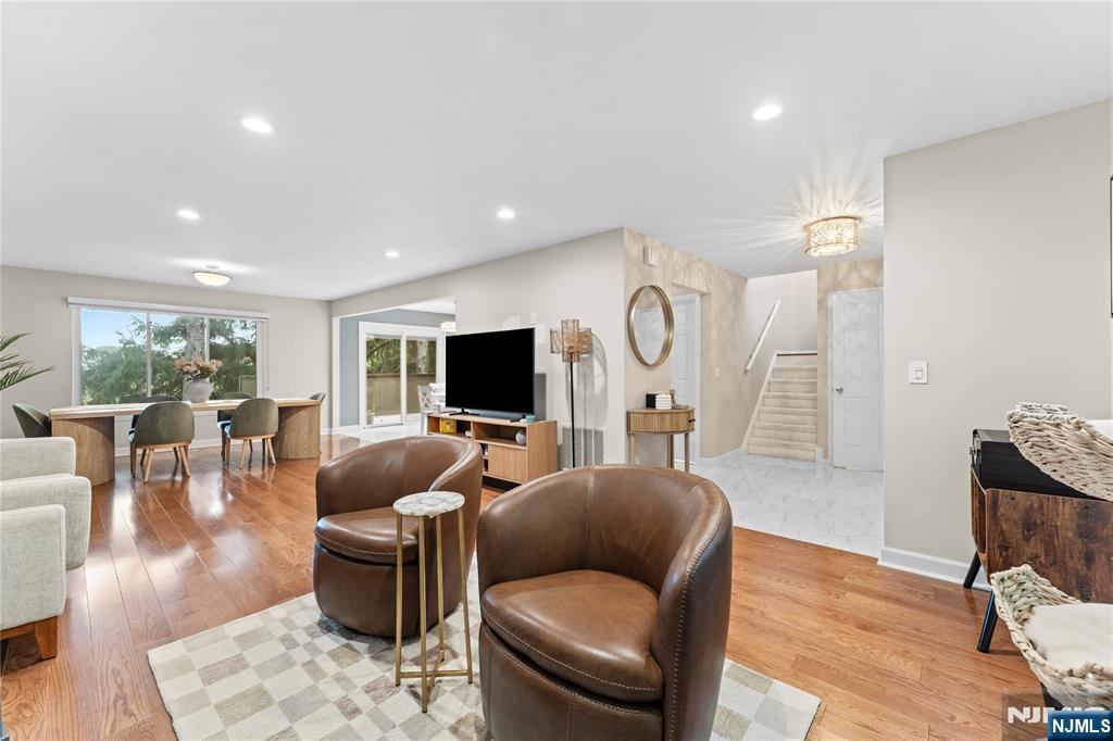 Homes for sale in Cedar Grove, NJ | 4 Mountain Ridge Dr #25, Cedar Grove, NJ 07009 | MLS# 25032911