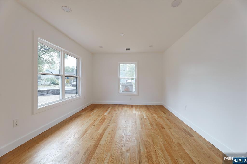 Homes for sale in Bergenfield, NJ | 70 Greenwich St, Bergenfield, NJ 07621 | MLS# 25032930