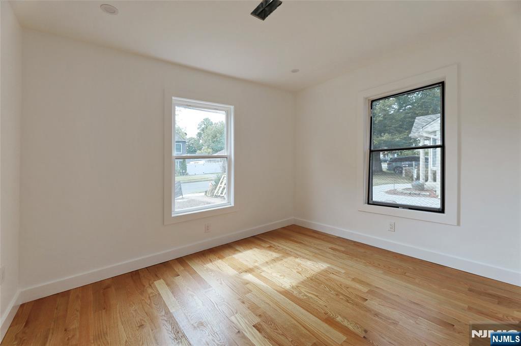 Homes for sale in Bergenfield, NJ | 70 Greenwich St, Bergenfield, NJ 07621 | MLS# 25032930