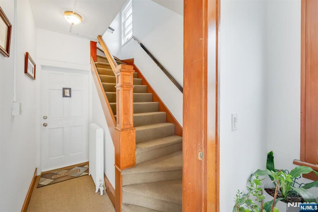 Homes for sale in Rochelle Park, NJ | 50 Oak St, Rochelle Park, NJ 07662 | MLS# 25032978