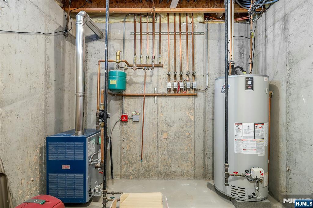 Homes for sale in New Milford, NJ | 627 Concord St, New Milford, NJ 07646 | MLS# 25033015