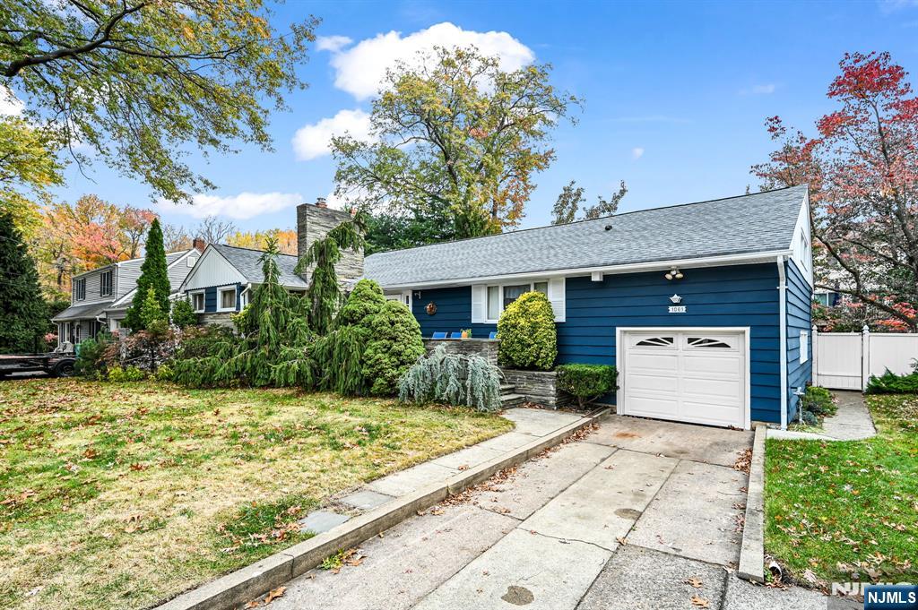 Homes for sale in New Milford, NJ | 1061 Roosevelt Ave, New Milford, NJ 07646 | MLS# 25033074