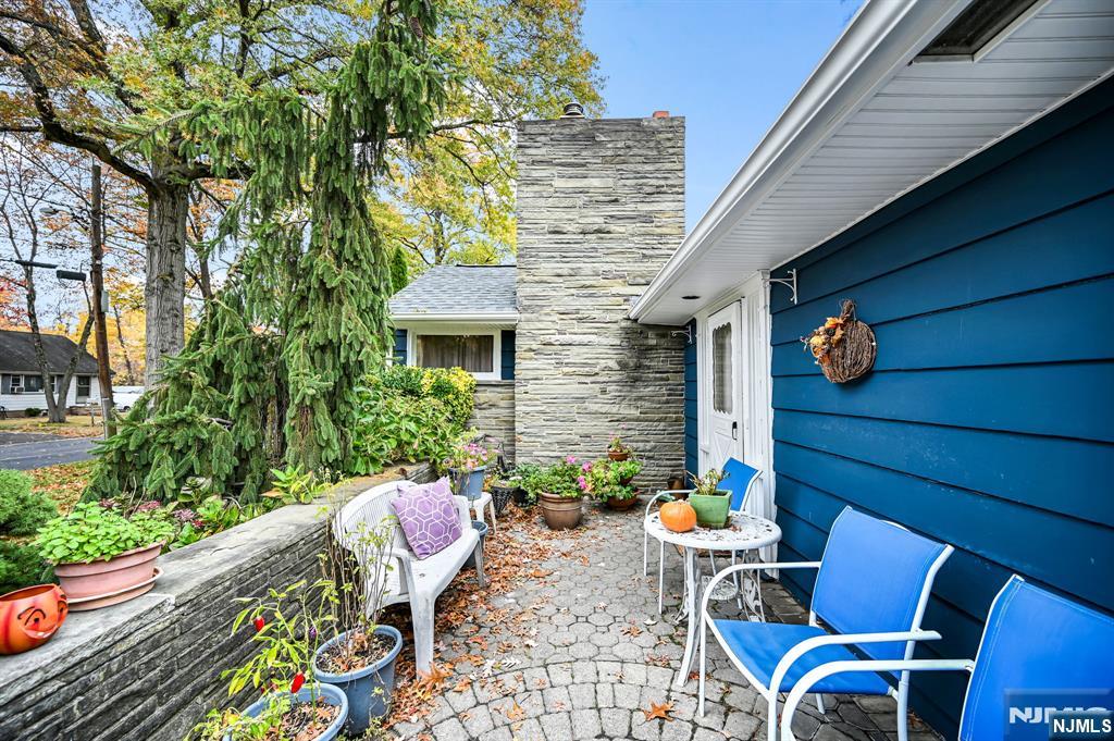 Homes for sale in New Milford, NJ | 1061 Roosevelt Ave, New Milford, NJ 07646 | MLS# 25033074