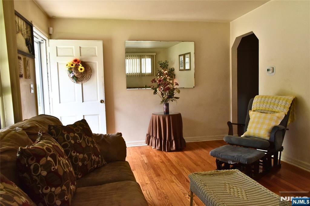 Homes for sale in Elmwood Park, NJ | 19 Florence Pl, Elmwood Park, NJ 07407 | MLS# 25033108