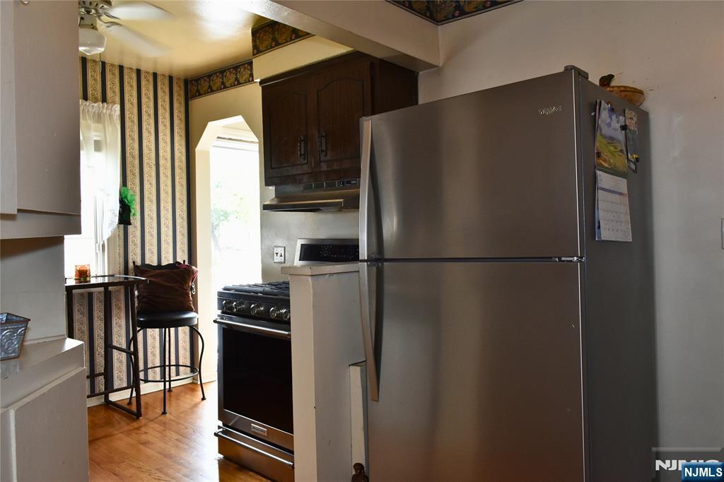 Homes for sale in Elmwood Park, NJ | 19 Florence Pl, Elmwood Park, NJ 07407 | MLS# 25033108