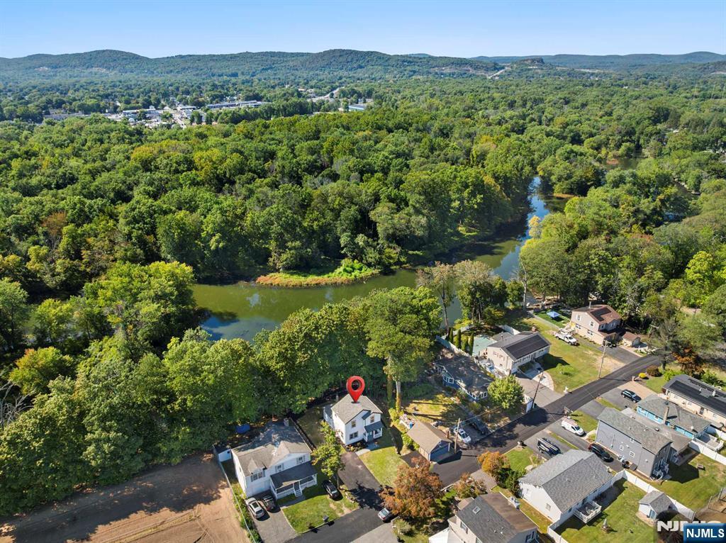 Homes for sale in Wayne, NJ | 78 Maple Ln, Wayne, NJ 07470 | MLS# 25033182