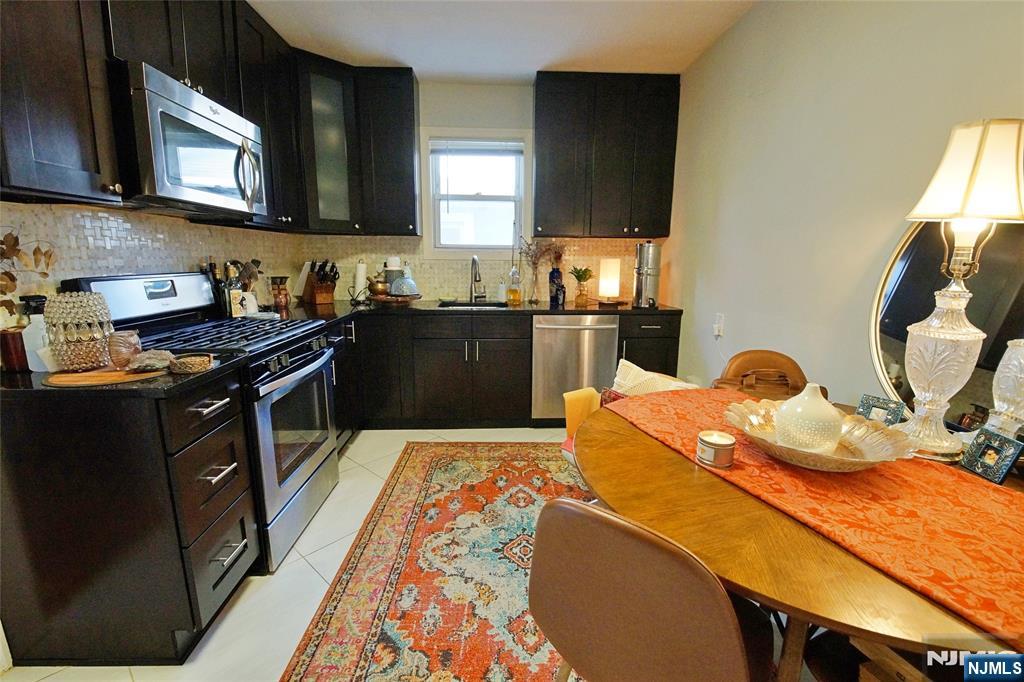 Homes for sale in Cliffside Park, NJ | 458 Shannon Pl, Cliffside Park, NJ 07010 | MLS# 25033189