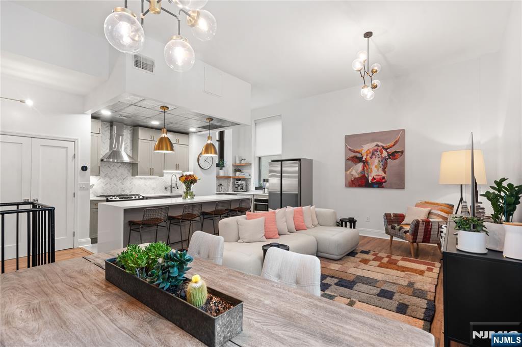 $649,000 Condo