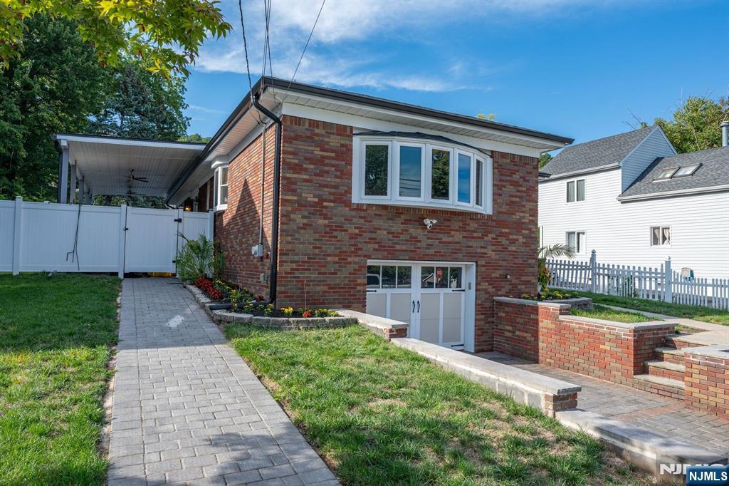 $749,900 Ranch