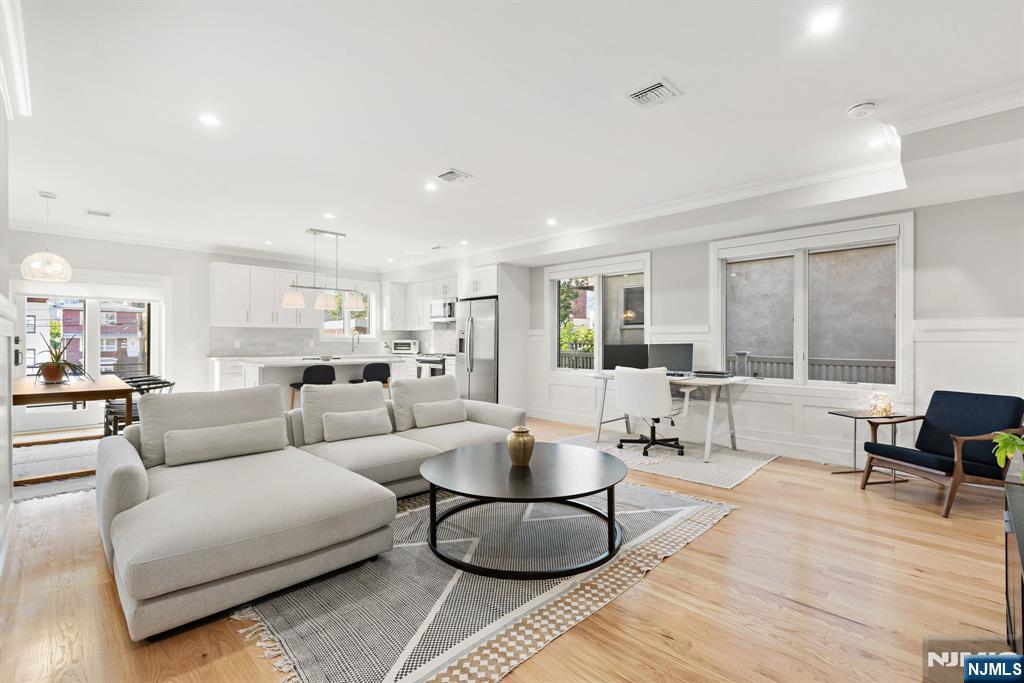 Homes for sale in Fairview, NJ | 319 8Th St #1, Fairview, NJ 07022 | MLS# 25033304