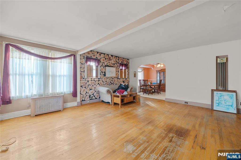 Homes for sale in North Arlington, NJ | 29 6Th St, North Arlington, NJ 07031 | MLS# 25033357