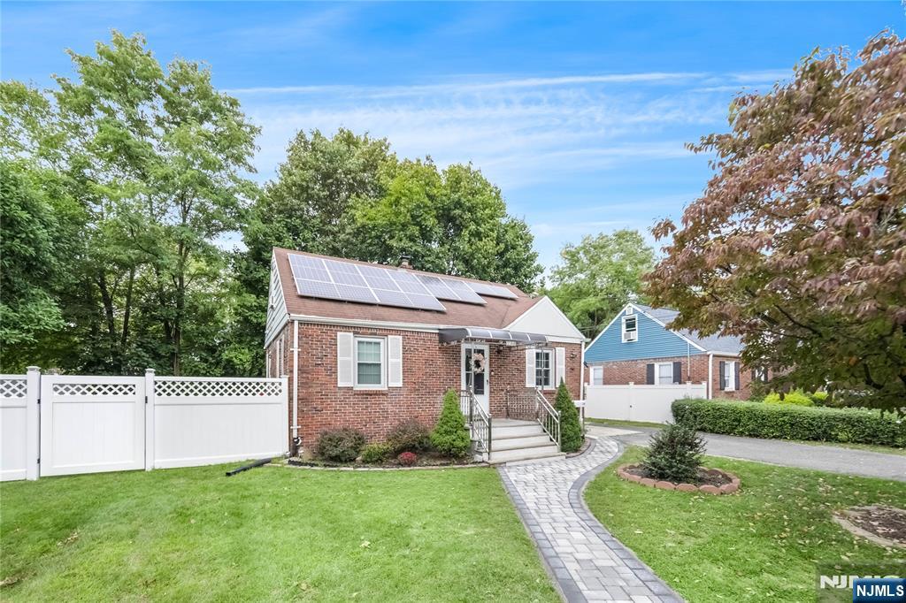 DUMONT Properties