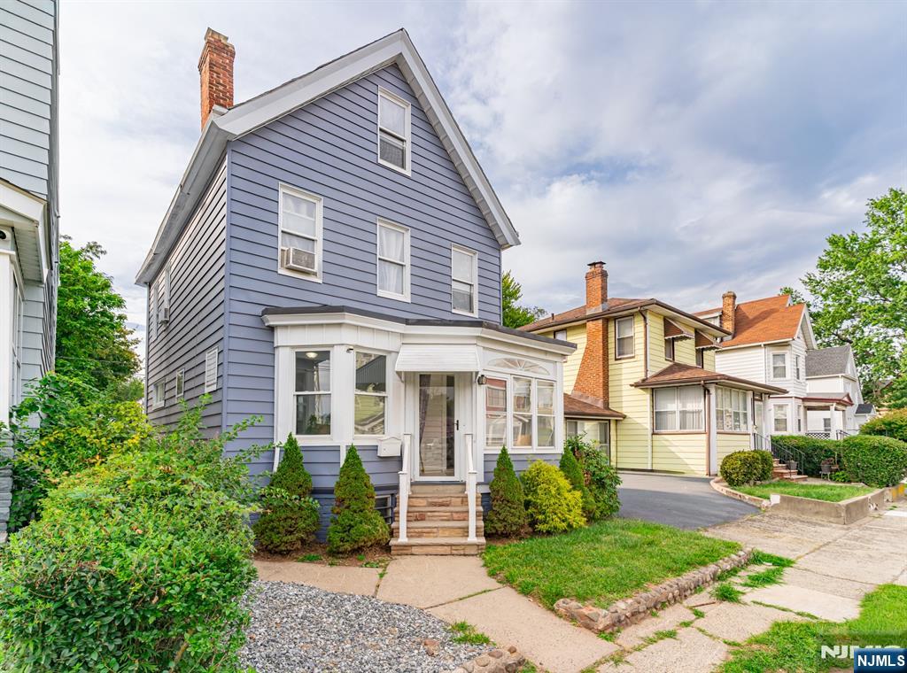 Homes for sale in East Orange, NJ | 19 Dodd Ter, East Orange, NJ 07017 | MLS# 25033387