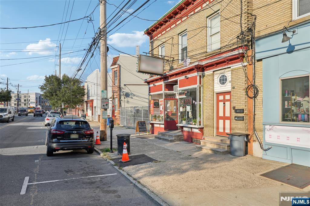 Homes for sale in North Bergen, NJ | 4410 Bergen Turnpike, North Bergen, NJ 07047 | MLS# 25033394