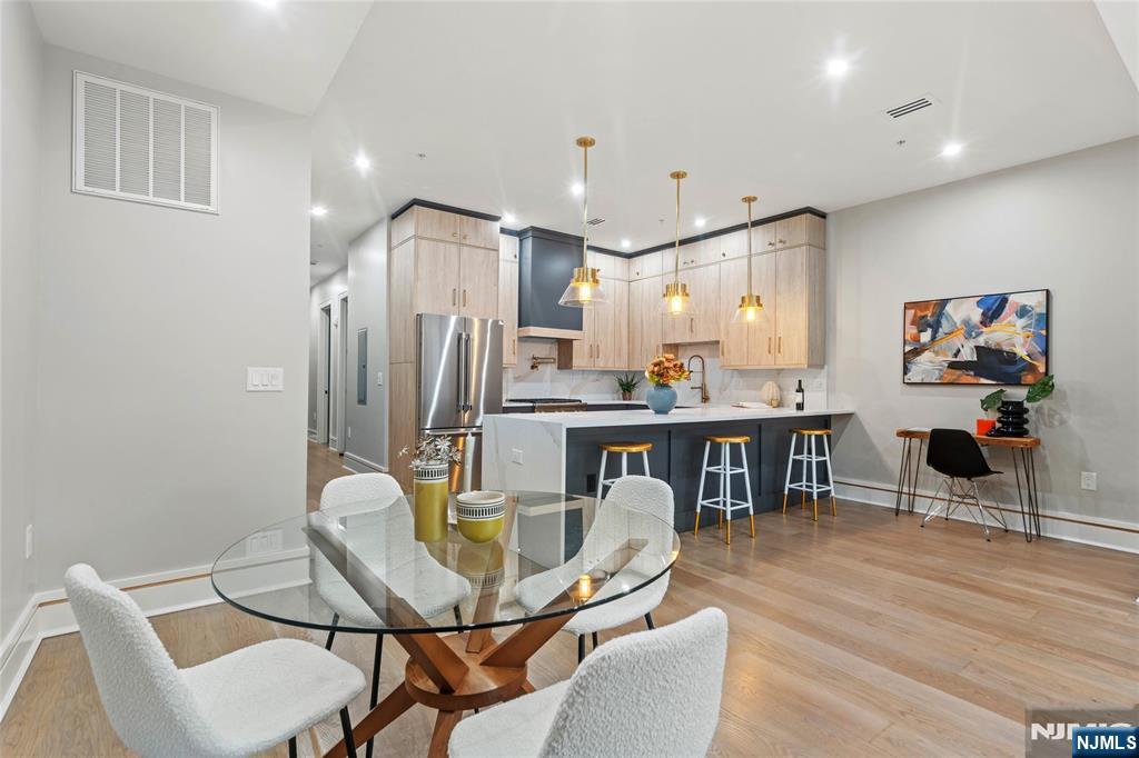$1,399,000 Condo