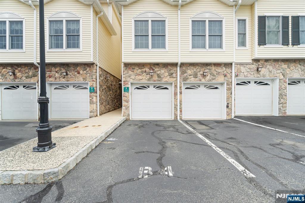 Homes for sale in Caldwell, NJ | 91 Roseland #B4, Caldwell, NJ 07006 | MLS# 25033430