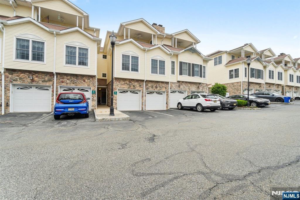 Homes for sale in Caldwell, NJ | 91 Roseland #B4, Caldwell, NJ 07006 | MLS# 25033430