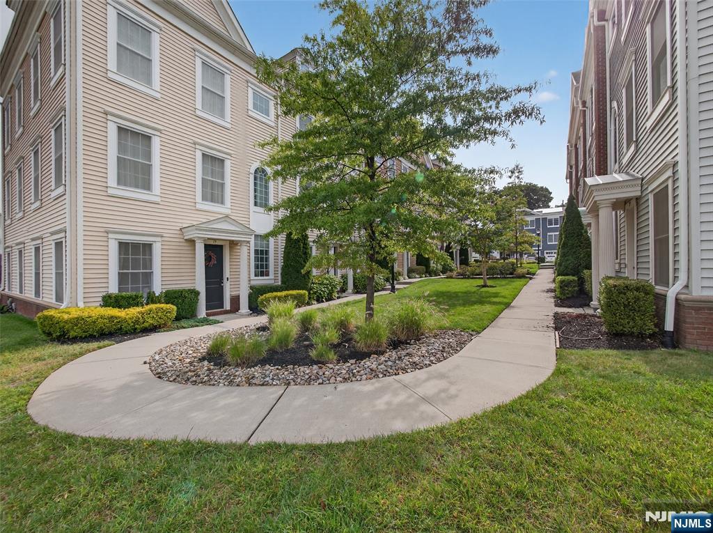 Homes for sale in Wood Ridge, NJ | 27 Roosevelt Dr, Wood Ridge, NJ 07075 | MLS# 25033464