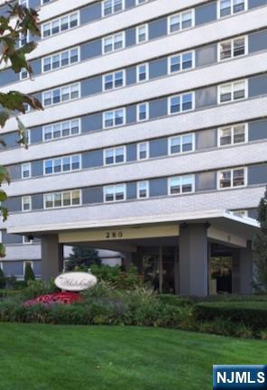 Homes for sale in Hackensack, NJ | 280 Prospect #9H, Hackensack, NJ 07601 | MLS# 25033534